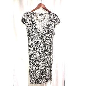 Apt 9 Black & white dress and Necklace XL
